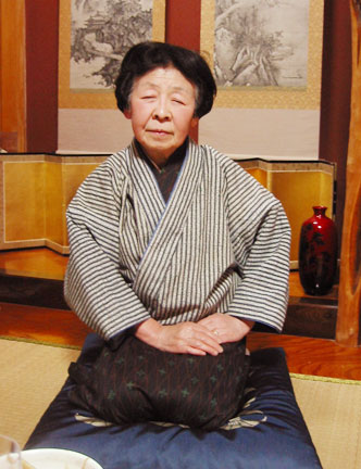 Yoshikawa-san sitting seiza in kimono